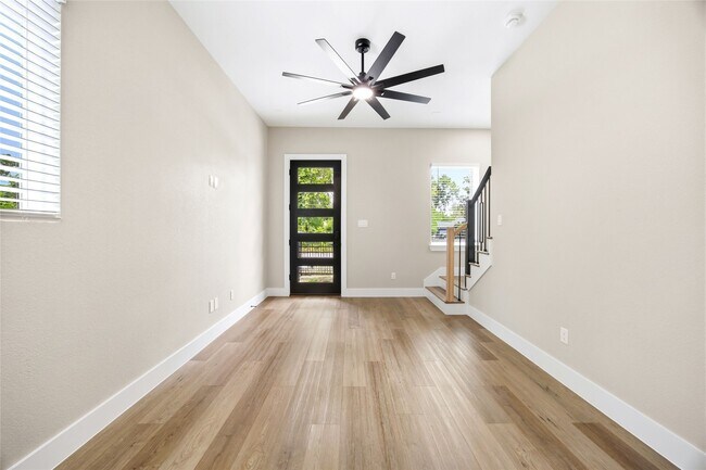 Foto del edificio - 6101 Shotwell St