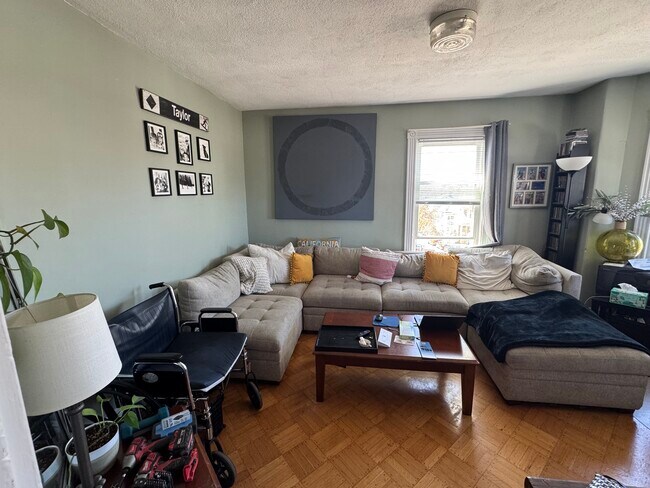 Foto del edificio - 69 Partridge Ave