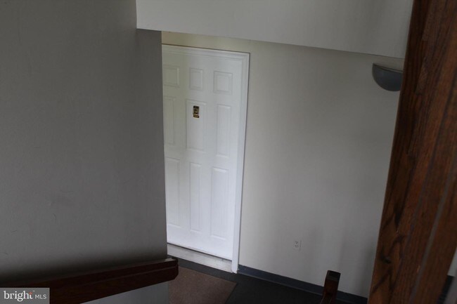 Foto del edificio - 8387 Montgomery Run Rd
