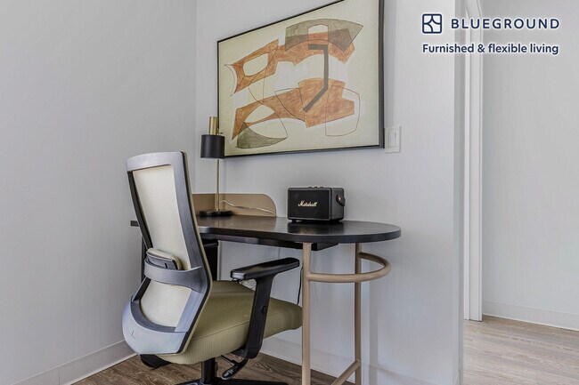 Foto del edificio - 637 N Wells St