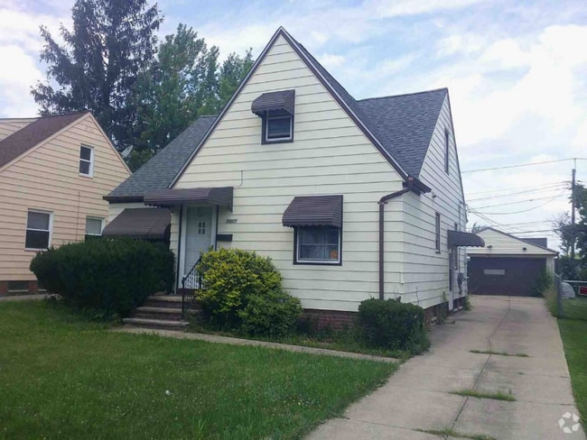 Building Photo - 12817 Oakview Blvd