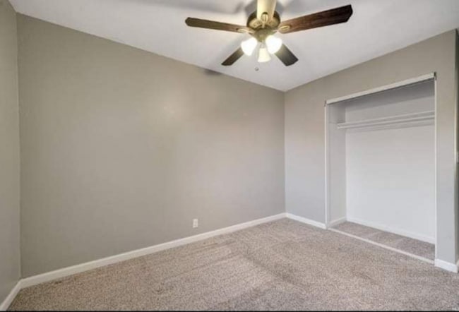 Building Photo - 136 Lakehurst Dr