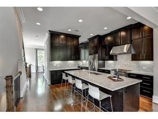 Foto del edificio - 342 Brownstones Cir NE