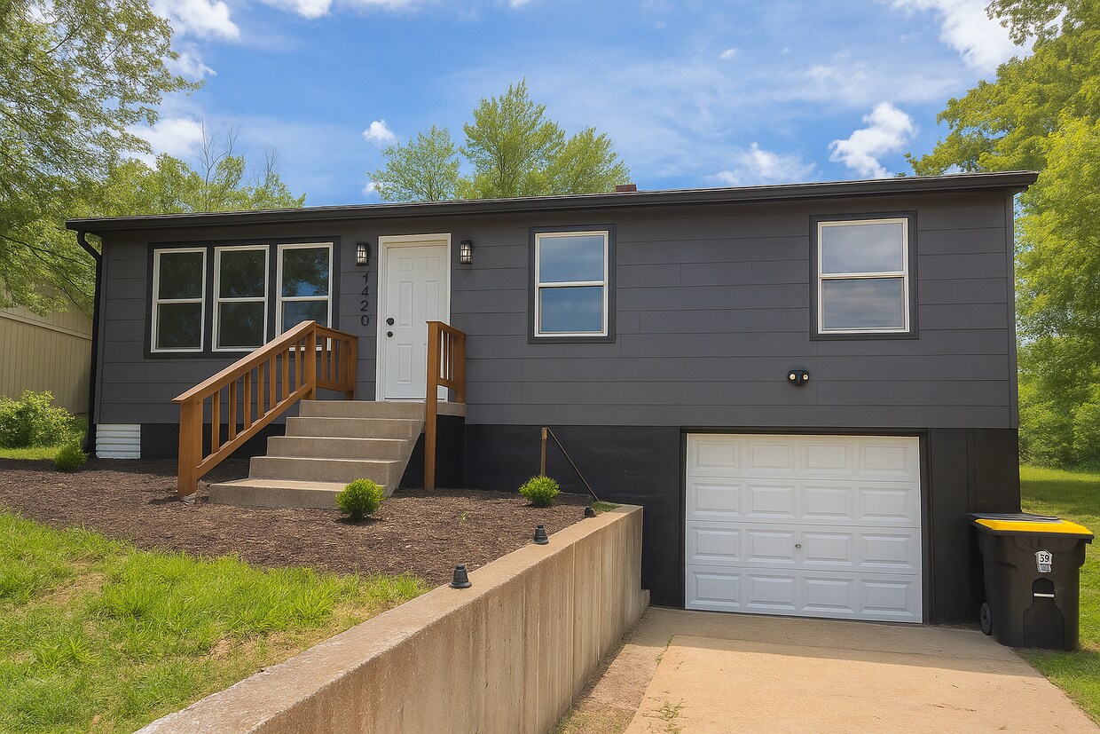 Foto principal - 7420 Indiana Ave