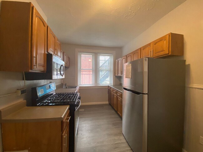 Foto del edificio - 2029 Rose St