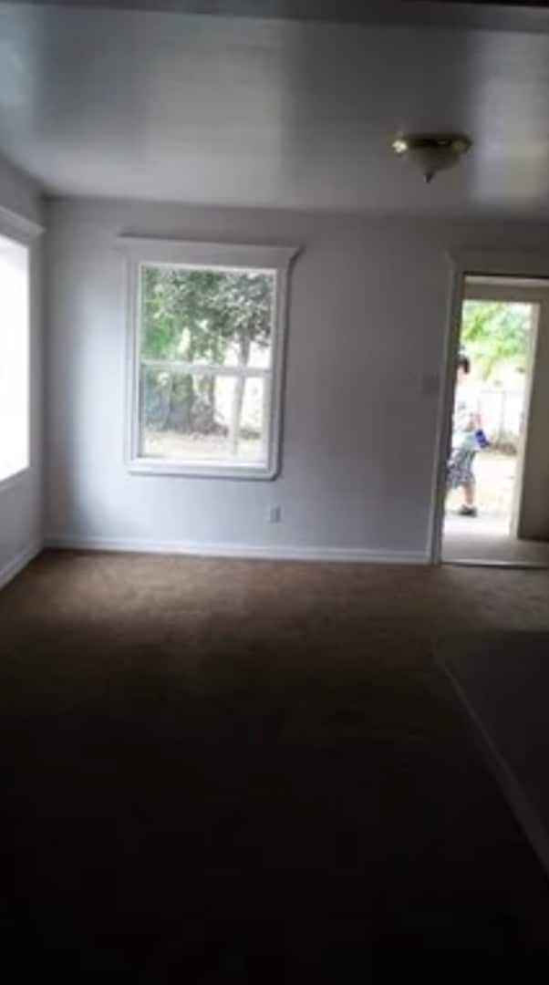 Building Photo - Quaint 4 Bed 2 Bath Home in Pocatello!