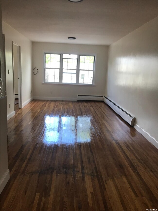 Foto del edificio - 101-24 107th St