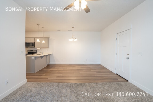 Building Photo - 762 Lang Ct