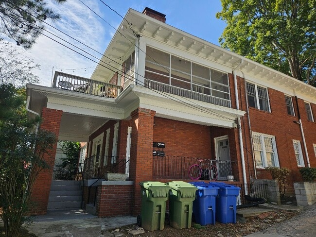 Building Photo - 1168 Orme Cir NE