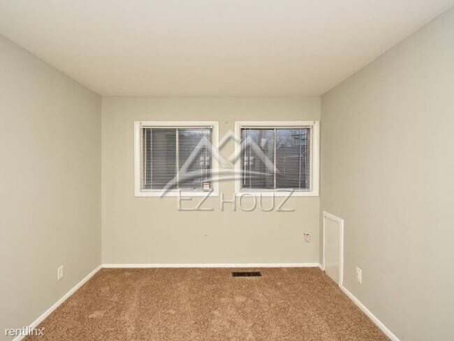 Building Photo - 6202 Chinquapin Pkwy