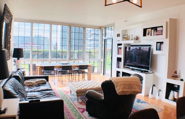 Foto del edificio - 1629 S Prairie Ave