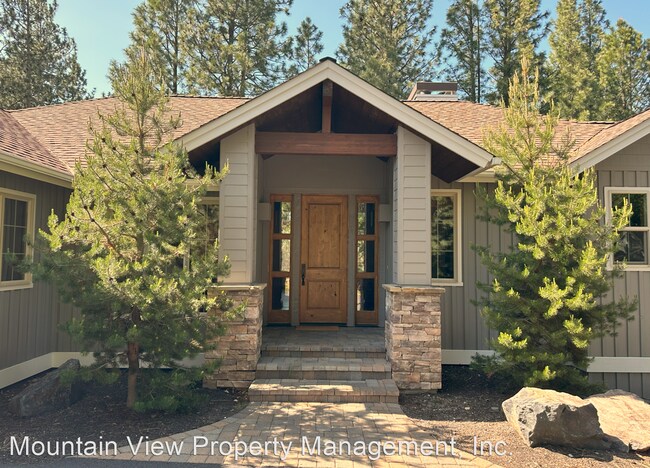 Building Photo - 3 br, 2.5 bath House - 2834 NW Lakemont Dr.
