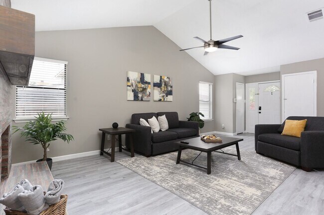 Foto del edificio - 4414 Brushy Hill