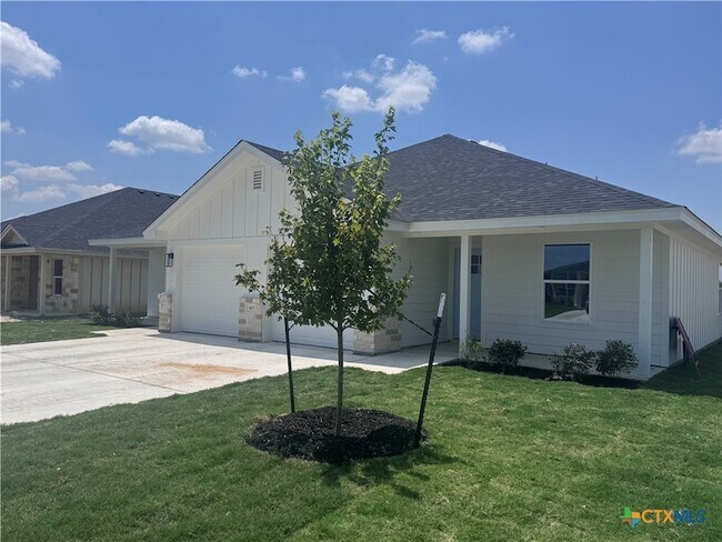 Foto del edificio - 907 Smoke Tree Ln