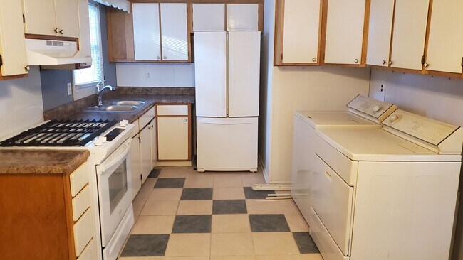 Building Photo - 2811 Coronada Parkway ~ Holiday Park