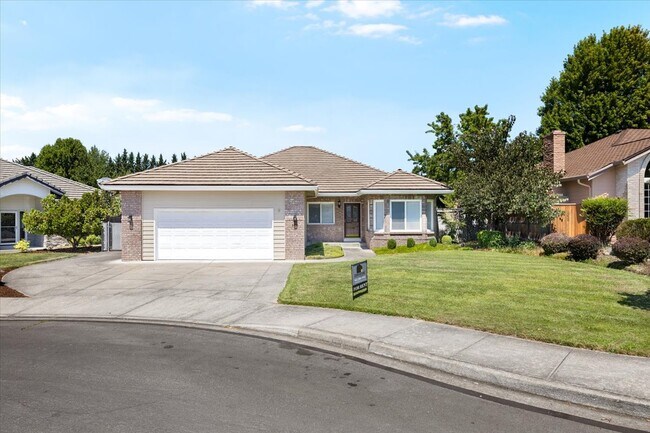 Foto del edificio - 2485 Greenfield Ct