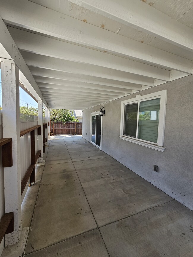Building Photo - 3832 Temple City Blvd