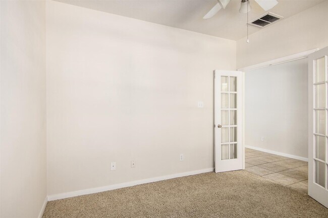 Foto del edificio - 25609 Tiverton Forest Ct