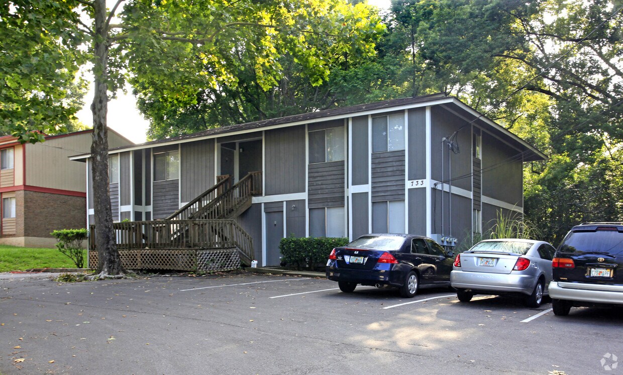 Building Photo - 733 Pointe Ct