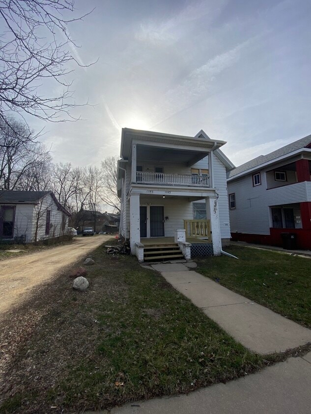 1143 N Main St Unit 1, Rockford, IL 61103 Condo for Rent in Rockford