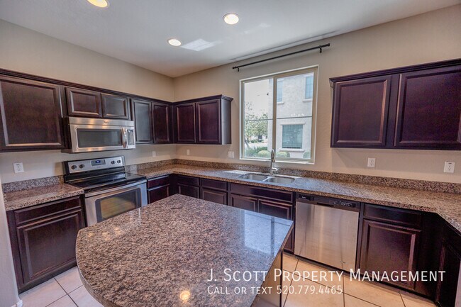Foto del edificio - 17737 W Mandalay Ln