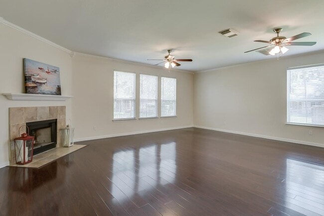 Building Photo - 11306 Shadyside Ln