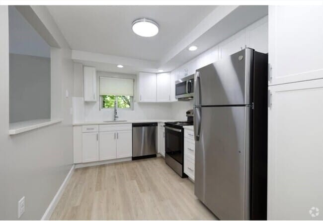 Foto del edificio - 3 Stonehill Dr