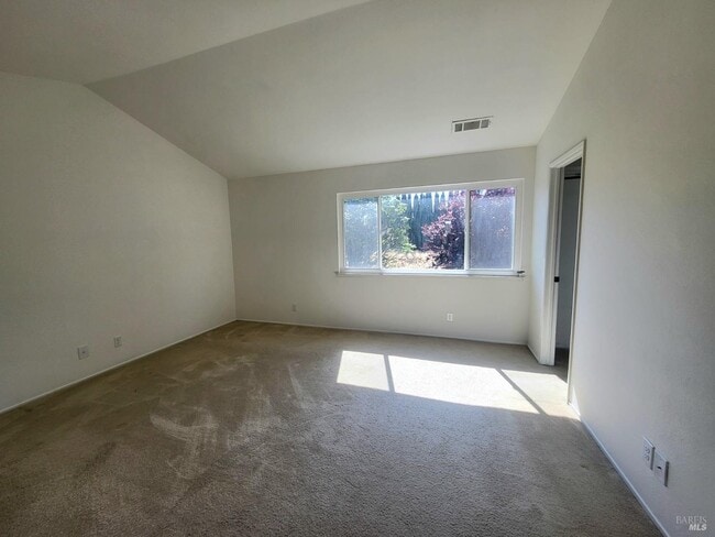 Building Photo - 496 Lupine Cir