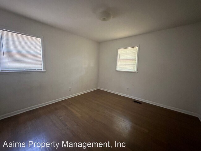 Building Photo - 3 br, 1.5 bath House - 1855 Strathmore Avenue