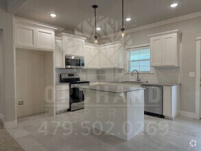 Building Photo - 34 Dirleton Dr
