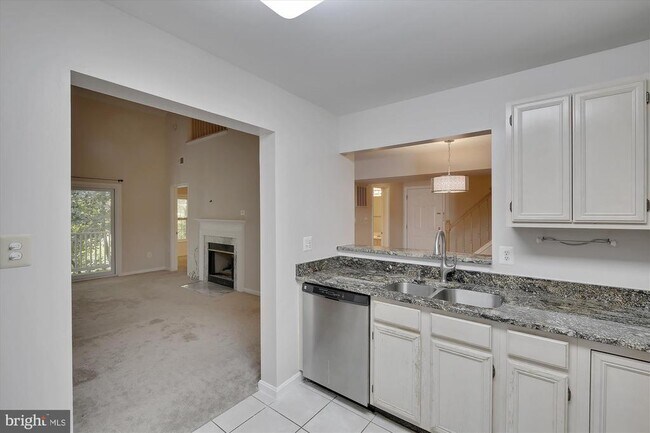 Building Photo - 15305 Diamond Cove Terrace