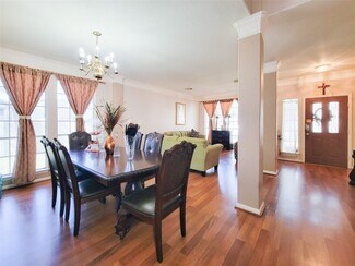 Building Photo - 8002 Weeping Willow Pl