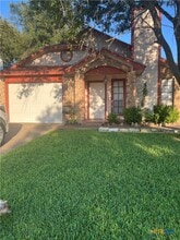 Building Photo - 4713 Stone Ridge Dr