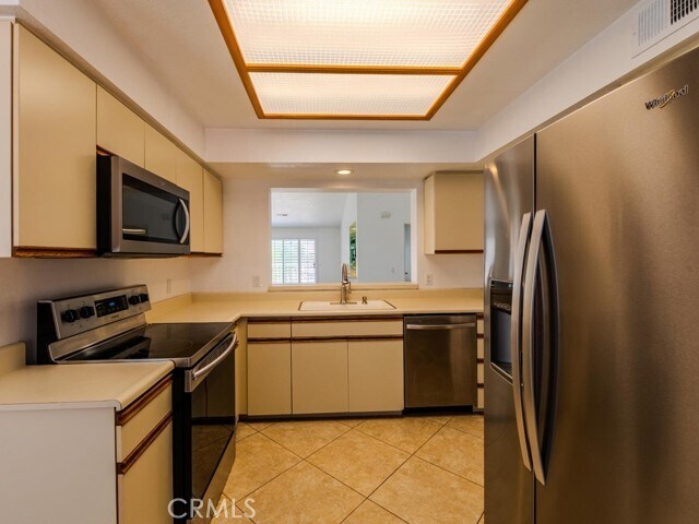 Building Photo - 363 Muirfield Dr