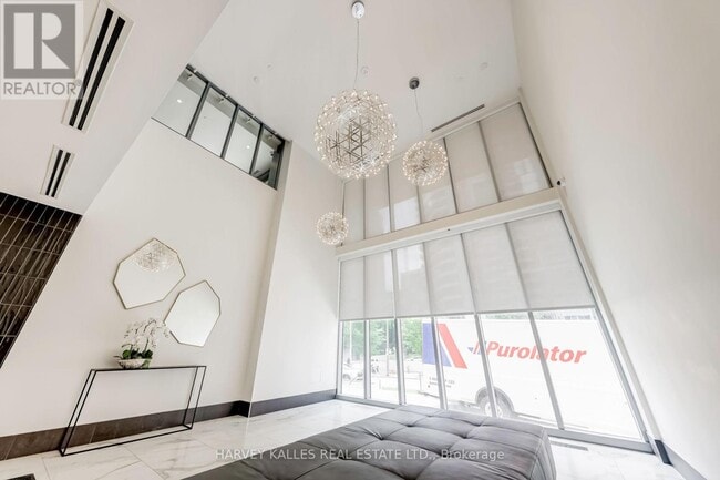 Building Photo - 25 Holly St