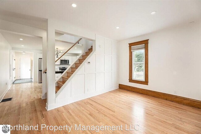 Foto del edificio - 3 br, 2.5 bath House - 802 Webster St