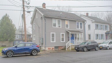 Building Photo - 152 St James St