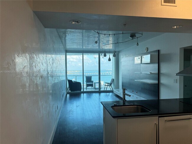 Foto del edificio - 218 SE 14th St