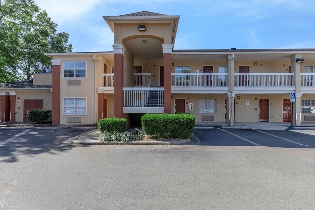 Foto del edificio - Vivo Living Forest Hills