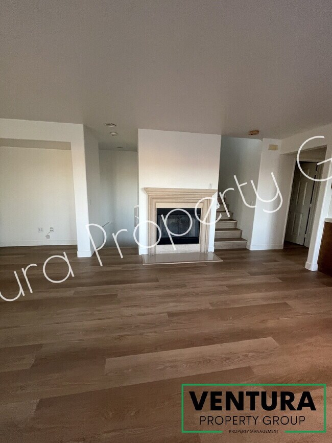 Foto del edificio - Spacious 4-Bed, 3-Bath Townhouse Retreat at The Gated Community at the Cottages