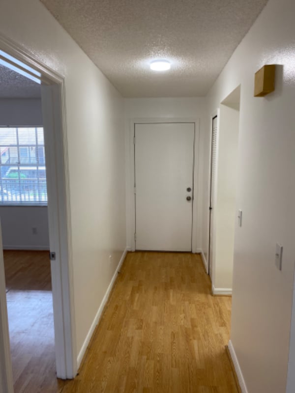 Building Photo - 3073 Sir Hamilton Cir