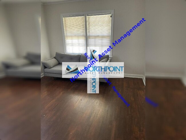 Foto del edificio - 3656 Kearney Ave