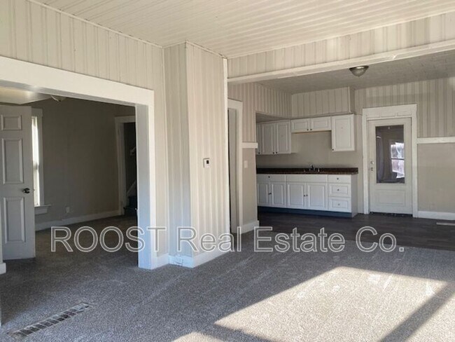 Foto del edificio - 209 N Irwin St