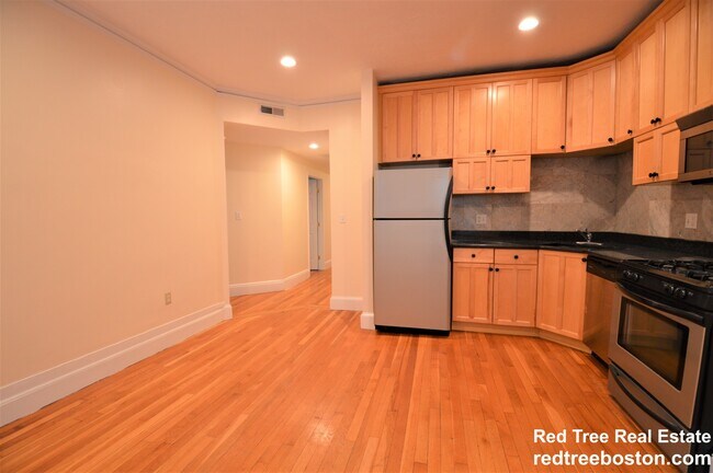 Foto del edificio - 191 Winthrop Rd