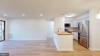 Building Photo - 6955 Mary Caroline Cir