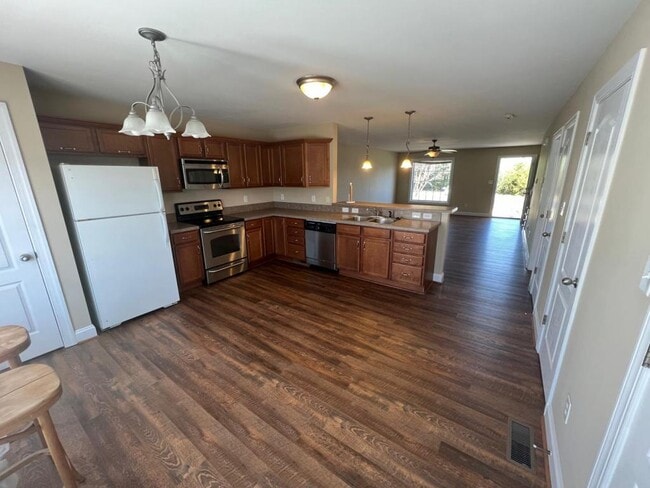 Building Photo - 1030 Haymore Drive
