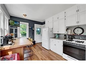 Building Photo - 3028 47th Ave S