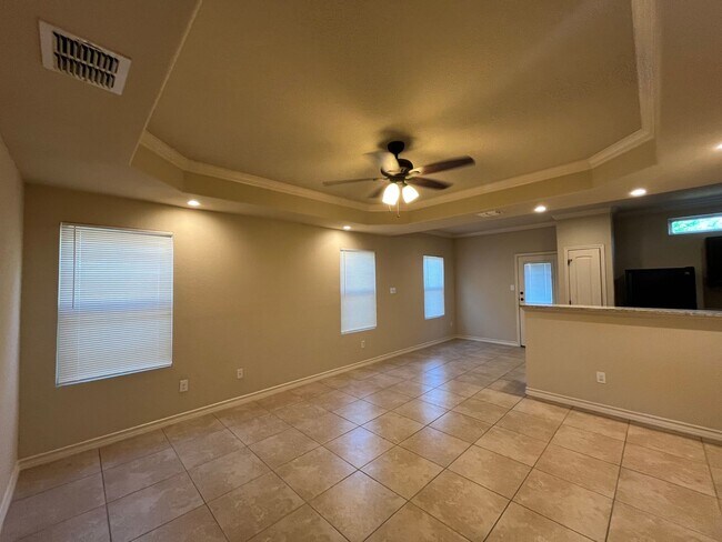 Foto del edificio - 6323 Luglio Lane #101, San Antonio, TX. 78244