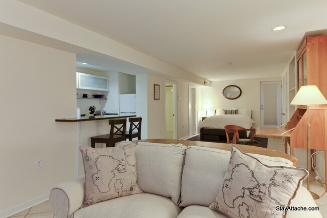 Building Photo - 1531 S Street NW Unit 1, Washington, DC 20009