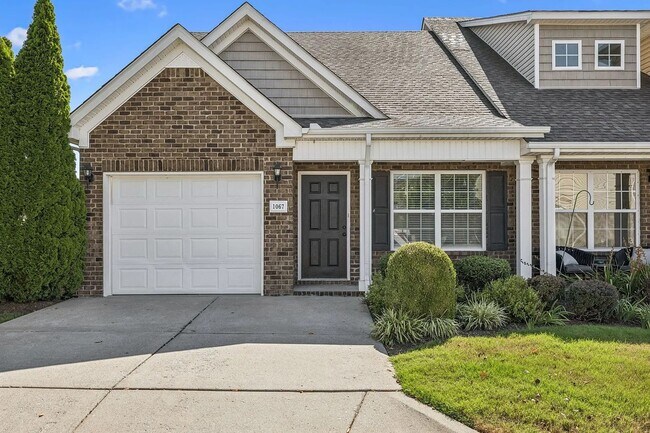 Building Photo - 1067 Muna Ct